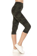 Multi-color Print, Cropped Capri Leggings In A Fitted Style With A Banded High Waist